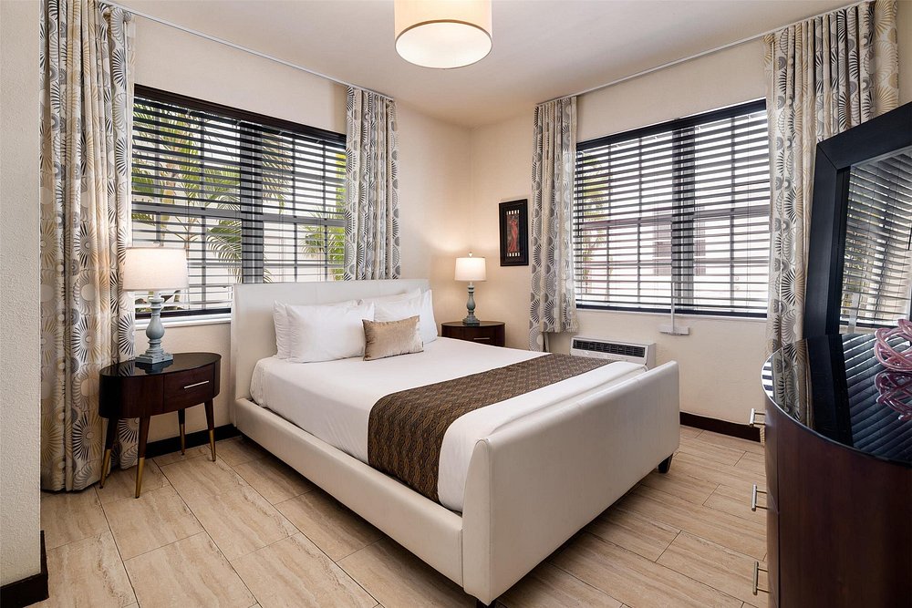 Tradewinds Apartment Hotel Miami - 3 Star