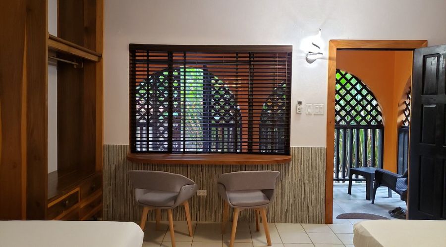 Sunrise Club Hotel Restaurant & Bar - 4-Star