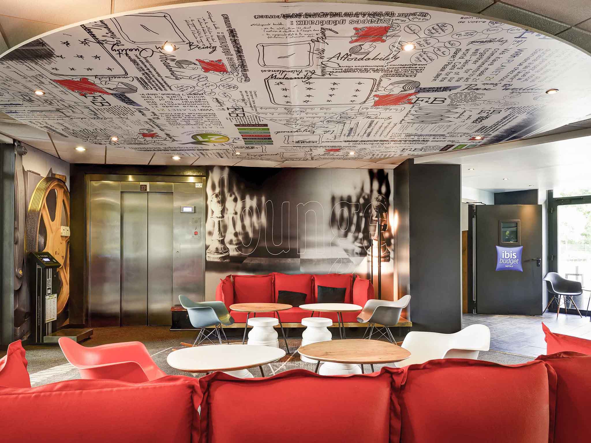 Ibis Budget Orly Chevilly Tram 7- 4 Star